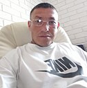 Знакомства: Евгений, 39 лет, Челябинск