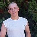 Знакомства: Максим, 19 лет, Саки