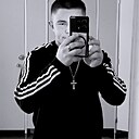 Знакомства: Илья, 21 год, Ершов