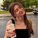 Знакомства: Карина, 21 год, Москва