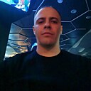 Знакомства: Антон, 33 года, Усолье-Сибирское