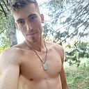 Знакомства: Сам, 22 года, Каневская