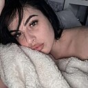 Знакомства: Алёна, 24 года, Нижний Тагил