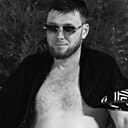 Знакомства: Рома, 32 года, Янгиюль