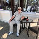 Знакомства: Незнакомец, 63 года, Сухум