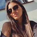 Знакомства: Карина, 22 года, Москва