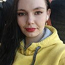 Знакомства: Полина, 28 лет, Тюмень