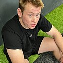 Знакомства: Макс, 21 год, Чернигов