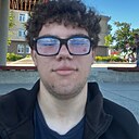 Знакомства: Евгений, 18 лет, Южно-Сахалинск