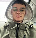 Знакомства: Adrian, 19 лет, Единцы