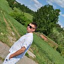 Знакомства: Валерий, 29 лет, Лениногорск