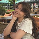 Знакомства: Ксения, 25 лет, Саратов