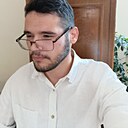 Знакомства: Денис, 21 год, Гагра