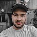 Знакомства: Макс, 24 года, Степногорск