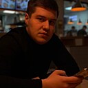 Знакомства: Максим, 24 года, Миасс