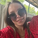 Знакомства: Анна, 27 лет, Луганск