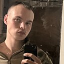 Знакомства: Рома, 20 лет, Лесной