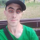 Знакомства: Антон, 22 года, Петриков