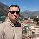 Знакомства: Максим, 32 года, Москва