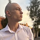 Знакомства: Кирилл, 20 лет, Тюмень