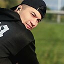 Знакомства: Serdar, 26 лет, Франкфурт-на-Майне