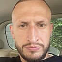 Знакомства: Илья, 32 года, Благовещенск