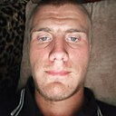 Знакомства: Денис, 21 год, Юрга
