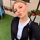 Знакомства: Оля, 19 лет, Владивосток