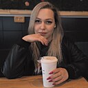 Знакомства: Ксюша, 28 лет, Североморск