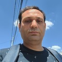 Знакомства: Iulian, 40 лет, București