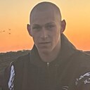 Знакомства: Максим, 23 года, Богданович