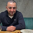 Знакомства: Роберт, 31 год, Брянск