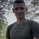 Знакомства: Олег, 34 года, Луга