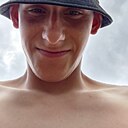 Знакомства: Kirill, 20 лет, Светлогорск