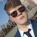 Знакомства: Максим, 18 лет, Волгоград