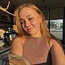 Знакомства: Анастасия, 23 года, Караганда