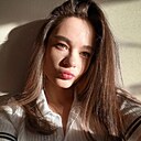 Знакомства: Алёна, 21 год, Екатеринбург