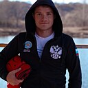 Знакомства: Максим, 40 лет, Саяногорск