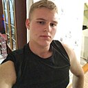 Знакомства: Макс, 18 лет, Белая Калитва