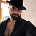 Знакомства: Надир, 32 года, Познань