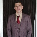 Знакомства: Виктор, 35 лет, Новоалтайск