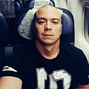Знакомства: Олег, 33 года, Волгодонск
