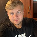 Знакомства: Максим, 27 лет, Покров