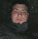 Знакомства: Илья, 22 года, Златоуст