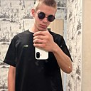 Знакомства: Влад, 18 лет, Свислочь
