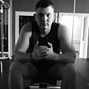 Знакомства: Алекс, 27 лет, Снежное
