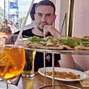 Знакомства: Анатолий, 33 года, Москва