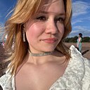 Знакомства: Ксения, 18 лет, Санкт-Петербург