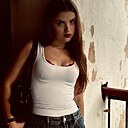 Знакомства: Виктория, 18 лет, Орел