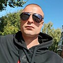 Знакомства: Максим, 29 лет, Венев